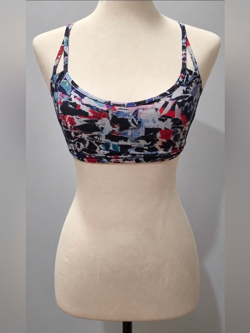 Lululemon Free To Be Wild Sports Bra • Size 4 • Mini Pop Cut Boom Juice